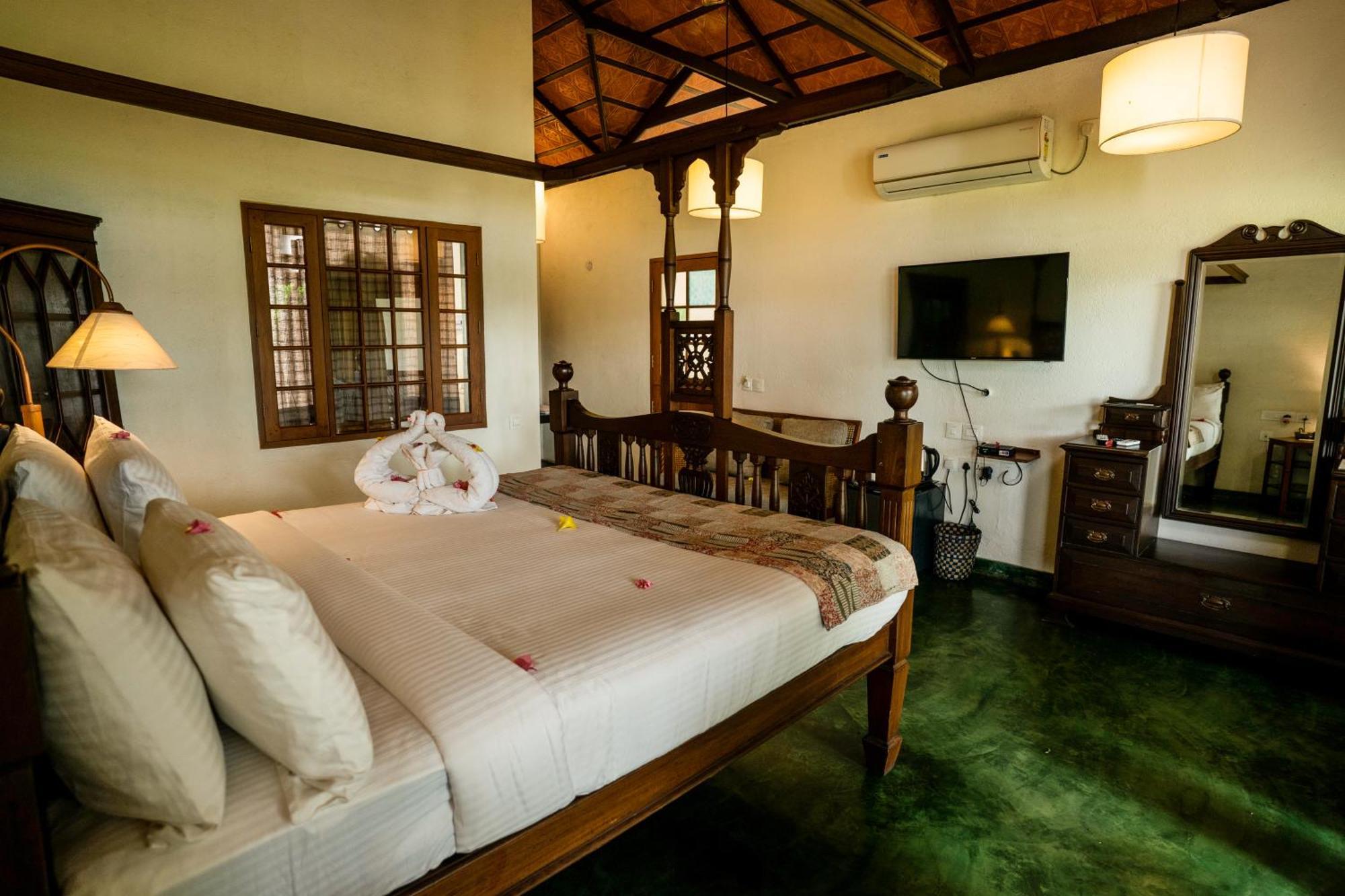 Cranganor History Cafe & Riverside Chateau North Paravur Exterior foto
