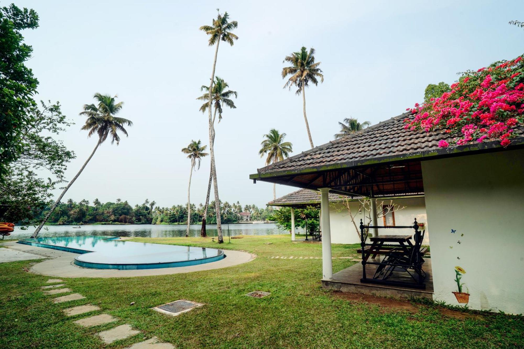 Cranganor History Cafe & Riverside Chateau North Paravur Exterior foto
